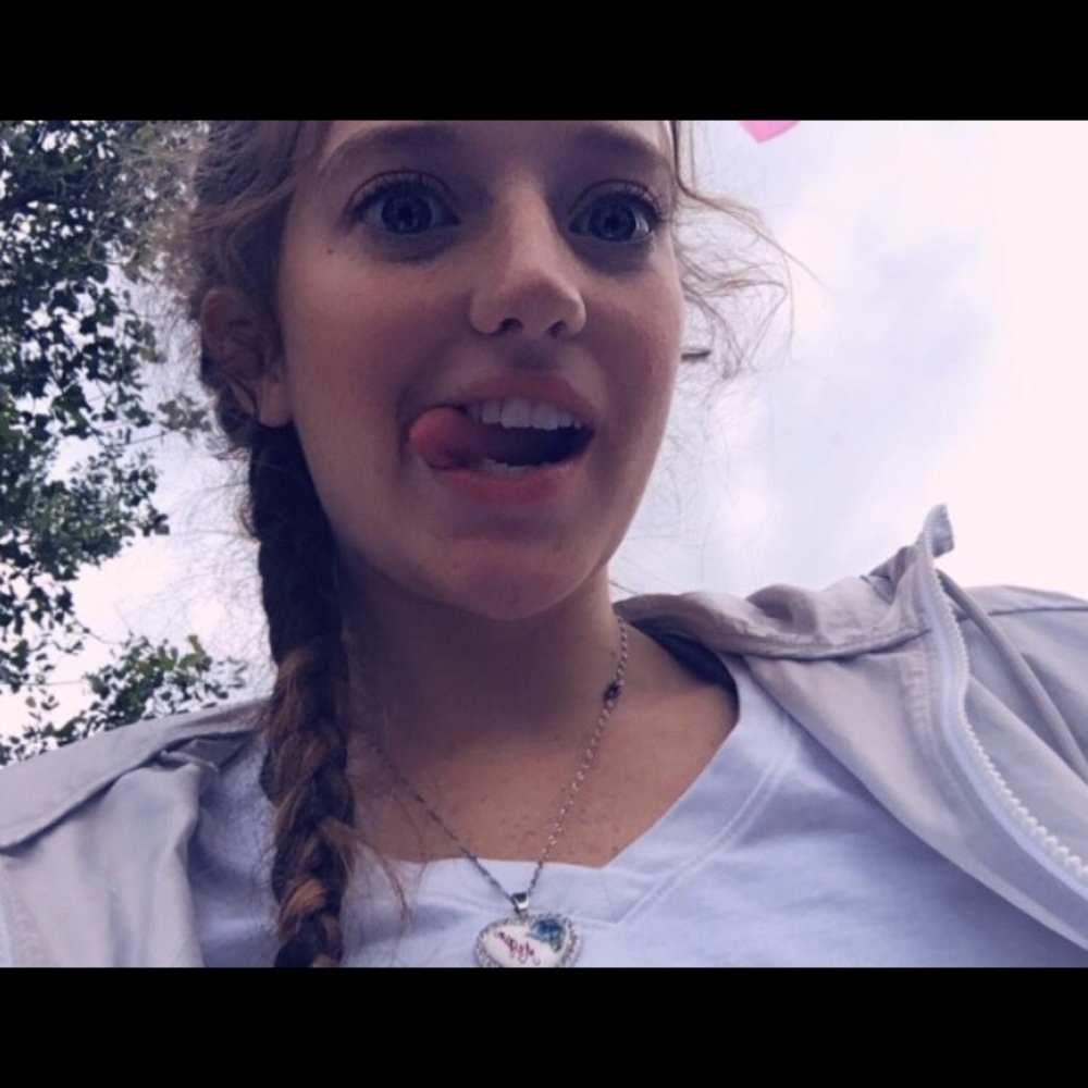 Meet your Posher, Megan